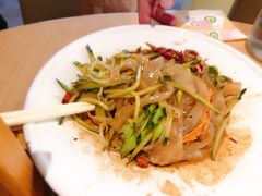-关东小磨东北菜(上海长风大悦城店)