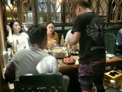 吊龙-手选潮汕鲜活牛肉火锅(二七广场店)