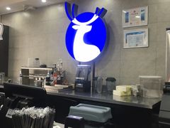 大堂-瑞幸咖啡(华东理工大学商学院店)