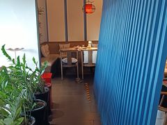 -尚尚仙·酸汤猪手·猪肚鸡火锅(华联万柳购物中心店)