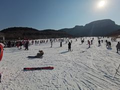 -济南卧虎山滑雪场