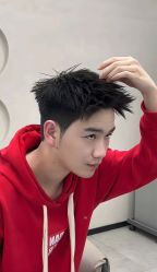 -一家只做男发烫染的店