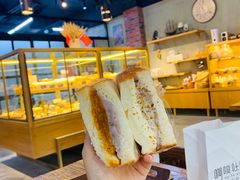 芋泥桂花奶酪三明治-啊噗吐呦现场烘焙(麦凯乐店)