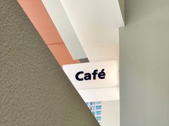 -Café Monson
