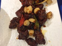 杏鲍菇牛肉粒-皇冠明珠鱼翅楼(水上公园店)