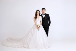 -角色婚纱摄影(中心店)
