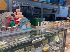 面包甜点陈列柜-泸溪河桃酥(欧尚店)