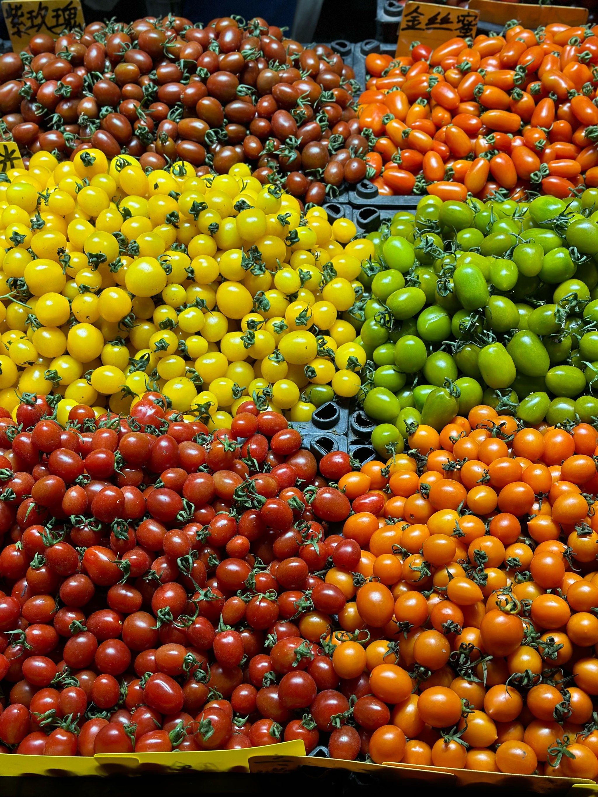 这个摊主懂配色的