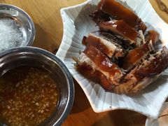 -黄记四更烤乳猪店