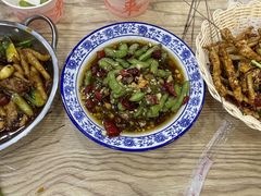 -江城燕子大排档(江汉路步行街店)