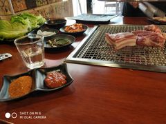 -肉甲韩国木炭烤肉(新壹街1店)