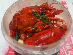 -肥肥虾庄·金牌油焖大虾(汉街SKP店)
