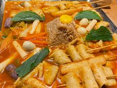 牛肉火山炒年糕-包装马车·韩国料理·포장마차