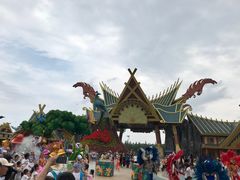 -七彩云南欢乐世界