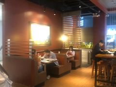 大堂-The Habit Burger Grill 哈比特汉堡(复兴soho店)