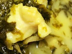 -渝是乎酸菜鱼(龙旗购物中心店)