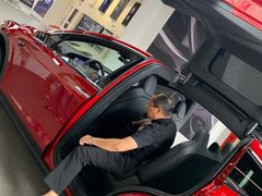 -TESLA 特斯拉(郑州正弘城体验店)