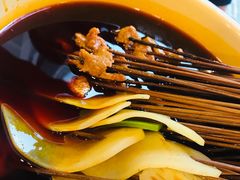 -拈签一笑黄牛肉辣卤串串