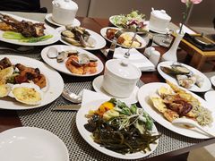 -南湖名都·景湖轩全日制餐厅·海鲜自助·东南亚风味·临湖而食