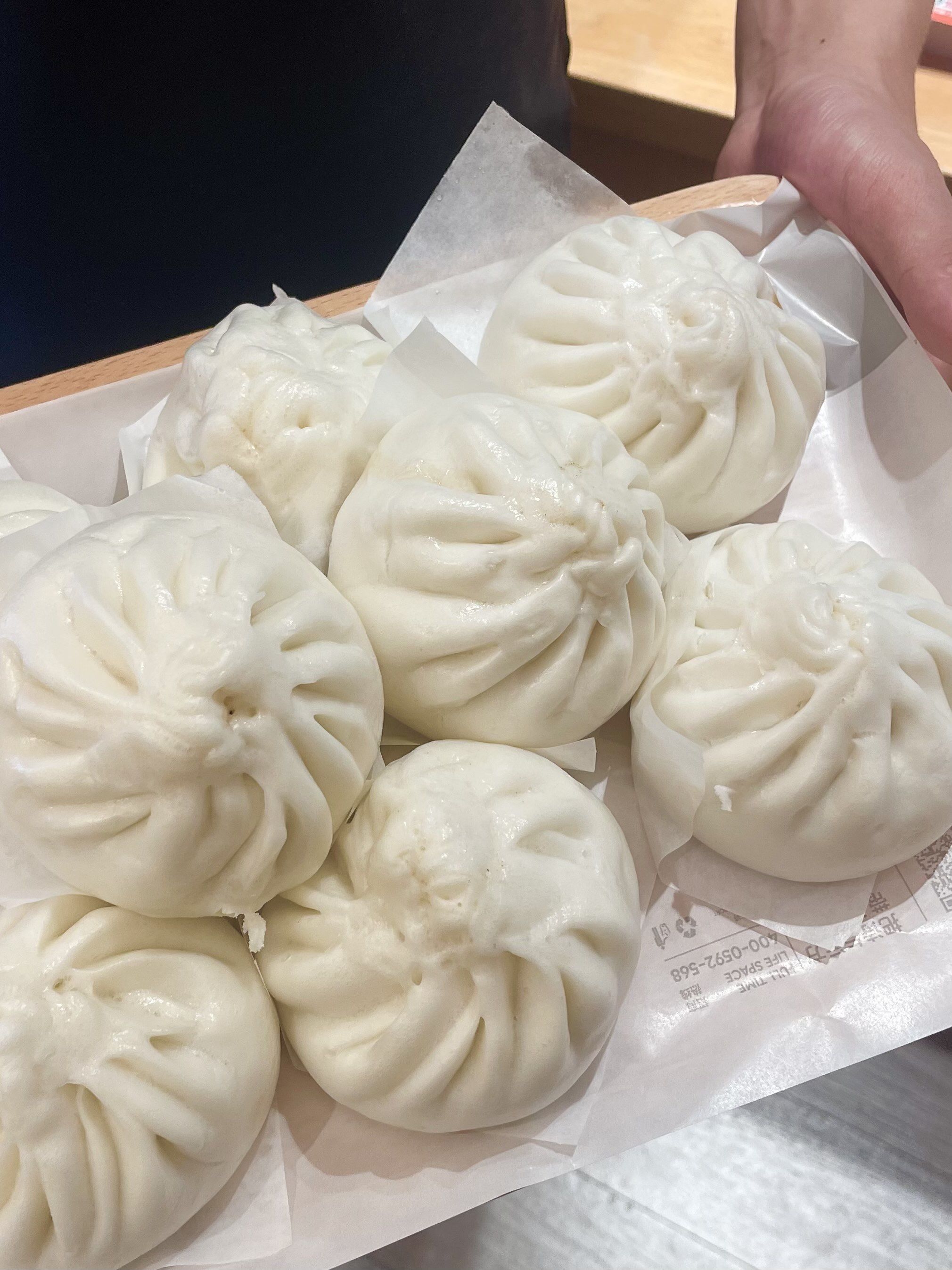 满满鲜肉的包子到底是谁在吃?