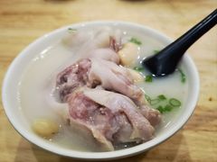 -雷祖芳老妈蹄花店