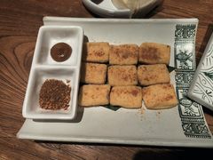 香煎石屏豆腐-云海肴·汽锅鸡·云南代表菜(美罗城店)