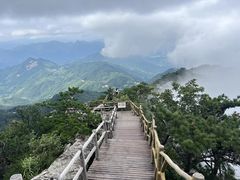 -罗田薄刀峰风景区