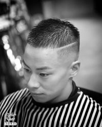 -JK奇积发型连锁机构