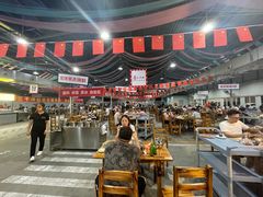 大堂-三千坪超级火锅市场·土灶牛肉火锅