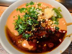-老牌坊云南鱼豆花火锅(爱建店)