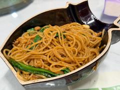 -刘姐啤酒鱼民族演艺餐厅(西街总店)