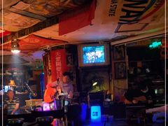 -南京天堂隔壁酒吧