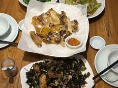-头上红煨盐鸡·非遗院子餐厅