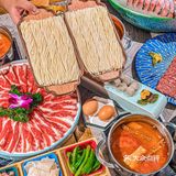沈阳奉天巷老上海城堡古风火锅店过周末