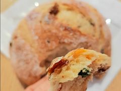 藤椒熏鸡软欧包-好利来(望京中福店)