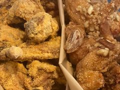 炸鸡一半一半-富乐满韩国正宗炸鸡韩国料理(虹泉路店)