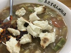 肉丸胡辣汤-清真马乐贝腊牛肉蛋黄菜夹馍(马蓉洒金桥店)