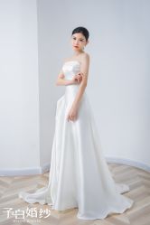 点击看大图 -予白婚纱礼服馆