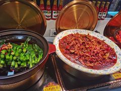 -四囍码头海鲜烧烤自助火锅(外滩南京东路悦荟广场店)