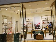 -STUART WEITZMAN(静安嘉里中心店)