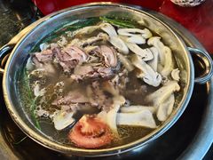 -老石黑山羊毛驴肉火锅(金凯广场店)