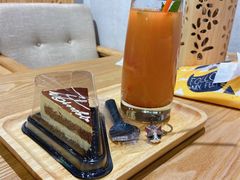 -藏猫猫咖啡主题馆(中央大道店)