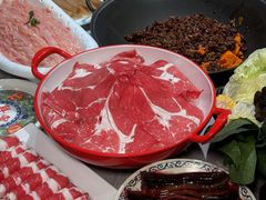 -沸炉重庆老火锅(军事博物馆店)