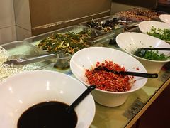 -佰人王串串香火锅(洋珠巷店)