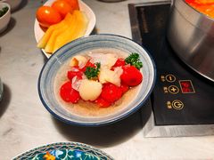 -尚尚仙·酸汤猪手·猪肚鸡火锅(华联万柳购物中心店)