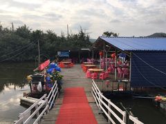 水上屋-岛中岛·海鲜大排档·万宁老字号(东澳店)