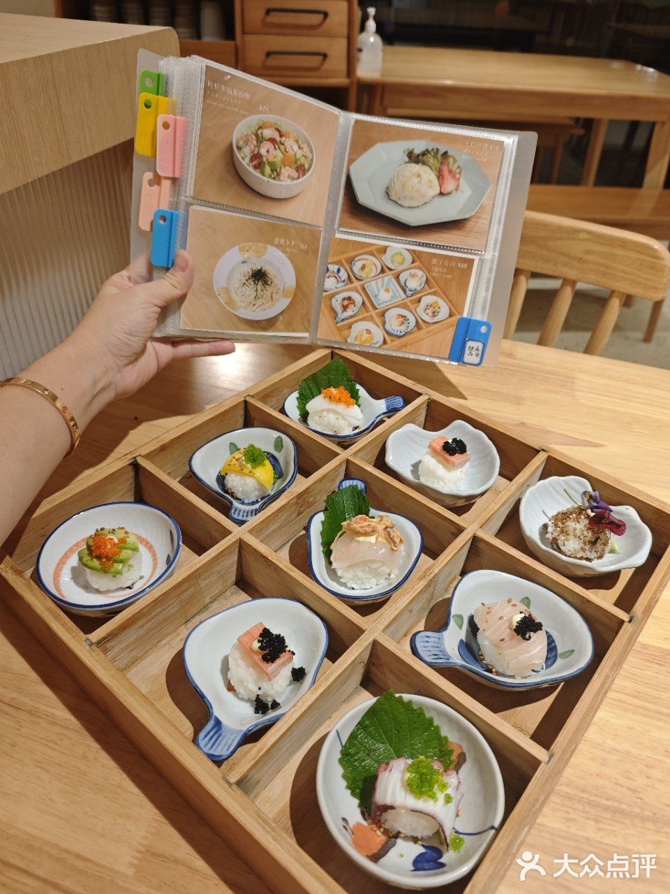 周五晚上，🐷城偶遇这家日料