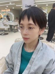 点击看大图 -十六番发型师事务所