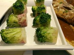 -赶海部落海鲜城(海阳路店)