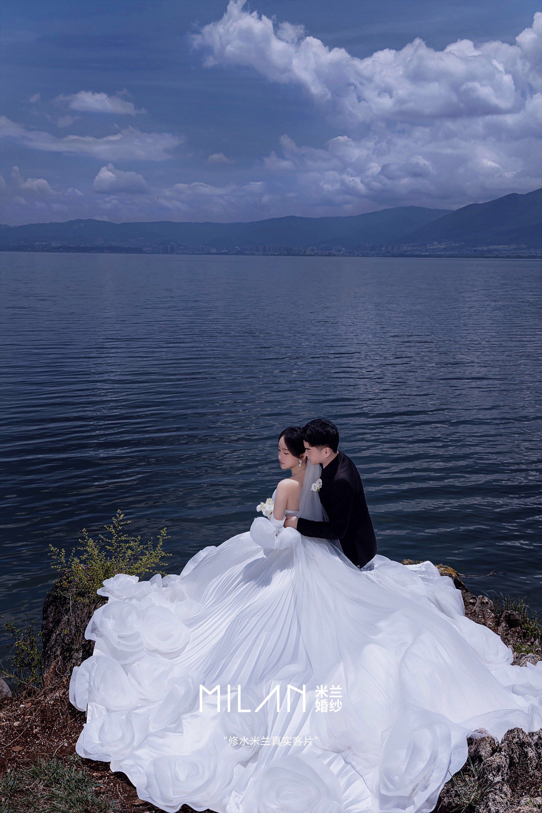 少女心爆棚 波光粼粼的洱海|大理婚纱照